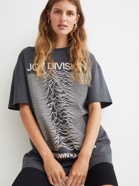 

H&M Women Grey & Beige Organic Cotton Oversized Motif-Detail T-shirt
