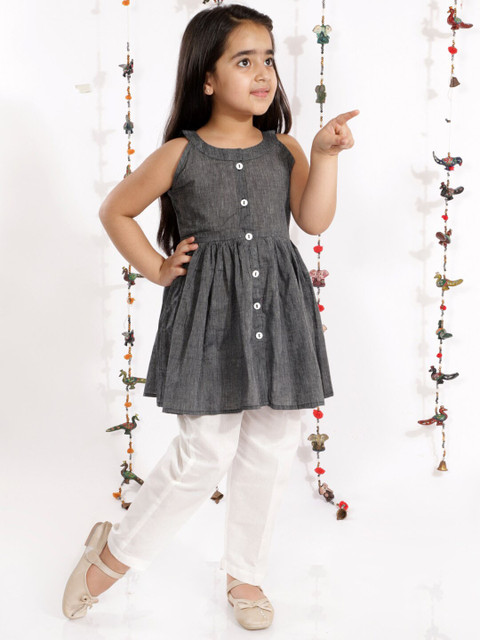 

VASTRAMAY Girls Black Striped Pure Cotton Kurta with Palazzos & With Dupatta