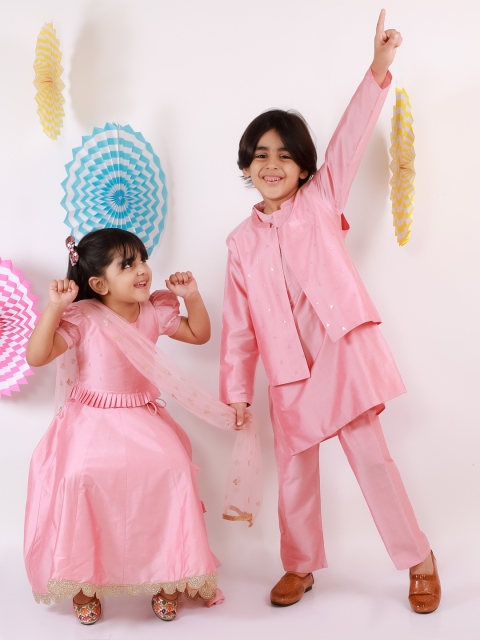 

Lil Peacock Girls Pink & Gold-Toned Embellished Ready to Wear Lehenga & Blouse With Dupatta