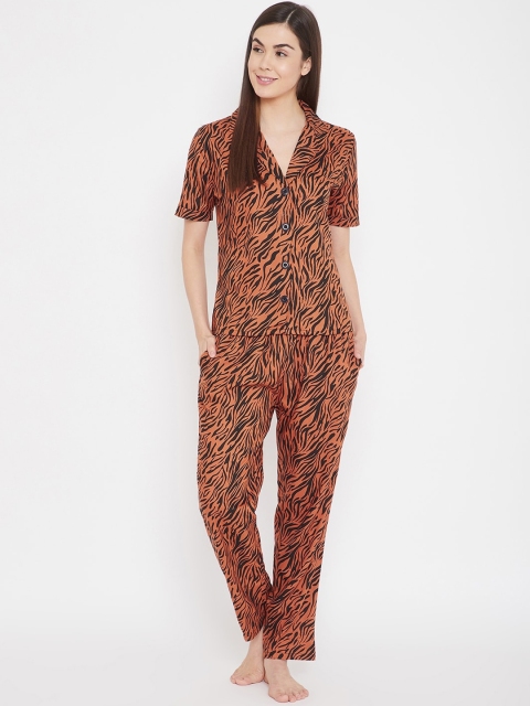 

Austin Wood Women Rust & Black Animal Printed Night Suit