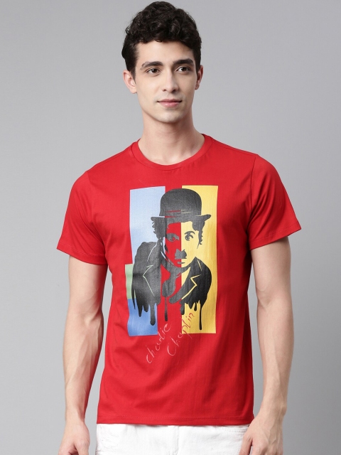 

QUANCIOUS Men Red Printed V-Neck Sustainable T-shirt