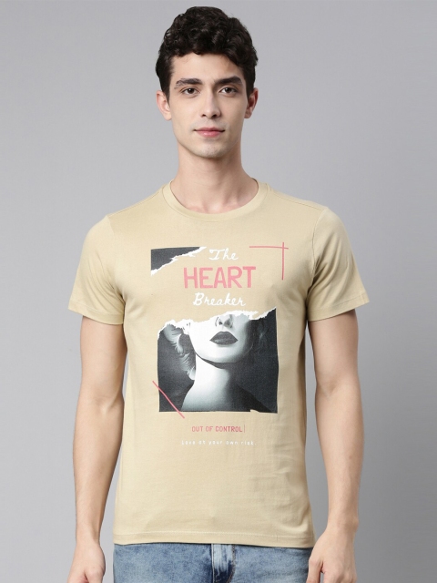 

QUANCIOUS Men Beige Printed Sustainable T-shirt