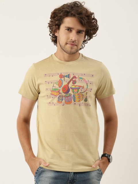 

QUANCIOUS Men Beige & Red Organic Cotton Graphic Printed Sustainable T-shirt