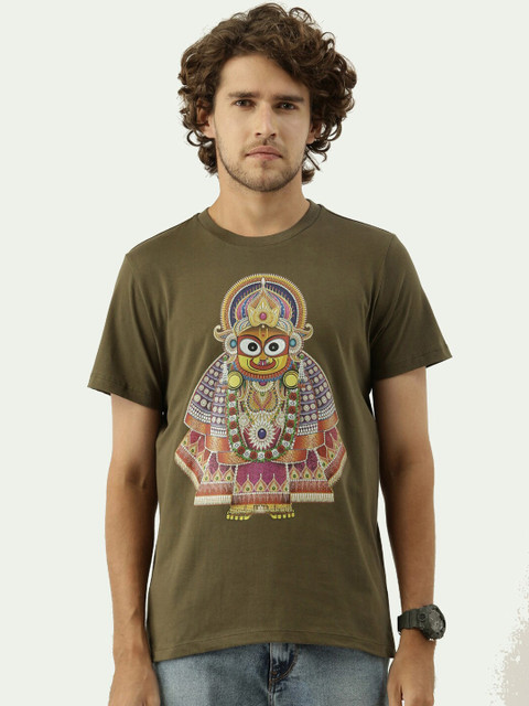 

QUANCIOUS Men Olive Green V-Neck Drop-Shoulder Sleeves Sustainable T-shirt