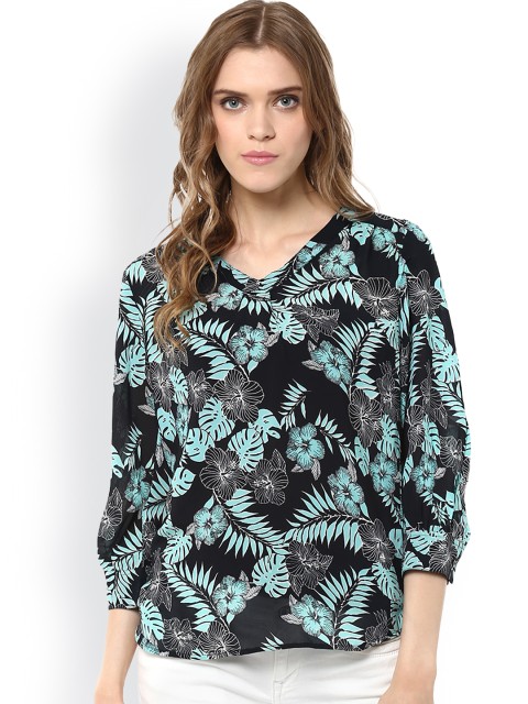 

Harpa Women Black Printed Regular Top