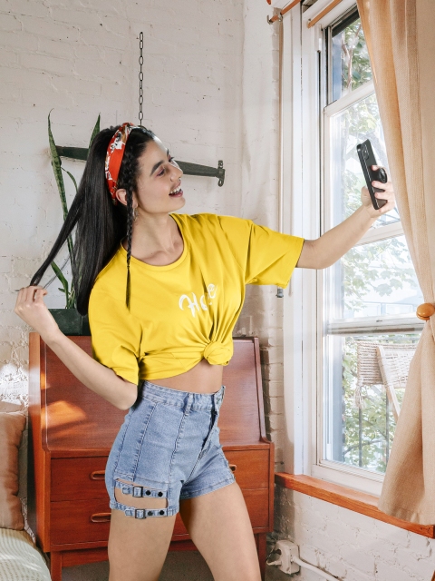 

Levi's x Deepika Padukone Women Mustard Yellow Hope Printed Drop-Shoulder T-shirt