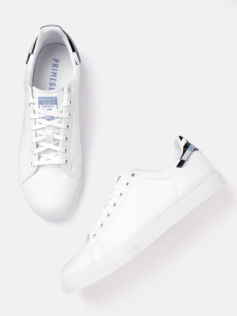 

ADIDAS Originals Men White Solid Stan Smith VULC Sneakers