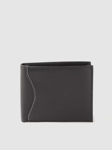 

Park Avenue Men Black Two Fold Wallet