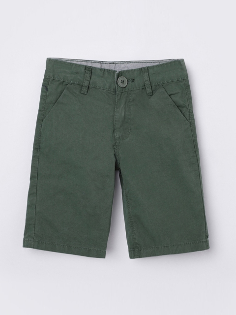 

max Boys Green Mid-Rise Regular Shorts