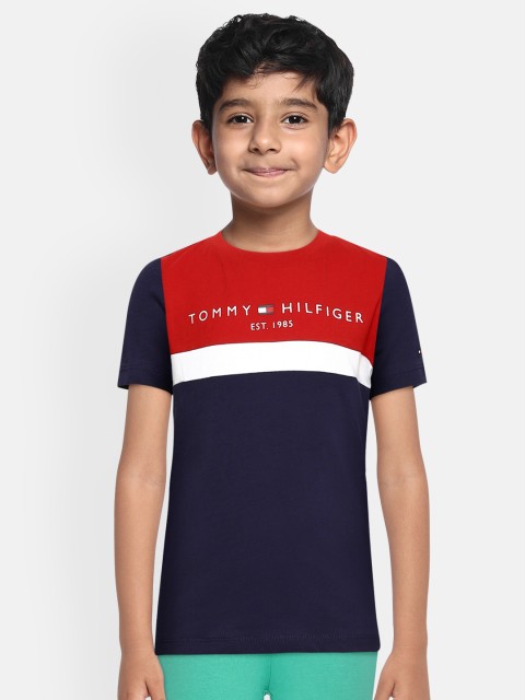 

Tommy Hilfiger Boys Navy Blue & Red Colourblocked Organic Cotton T-shirt