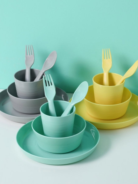 

YOYOSO Yellow & Grey 15 Pieces Plastic Glossy Dinner Set
