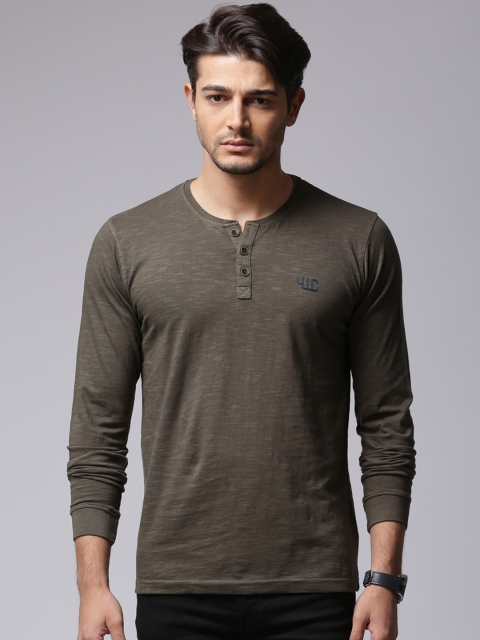

YWC Men Brown Solid Henley Neck T-shirt