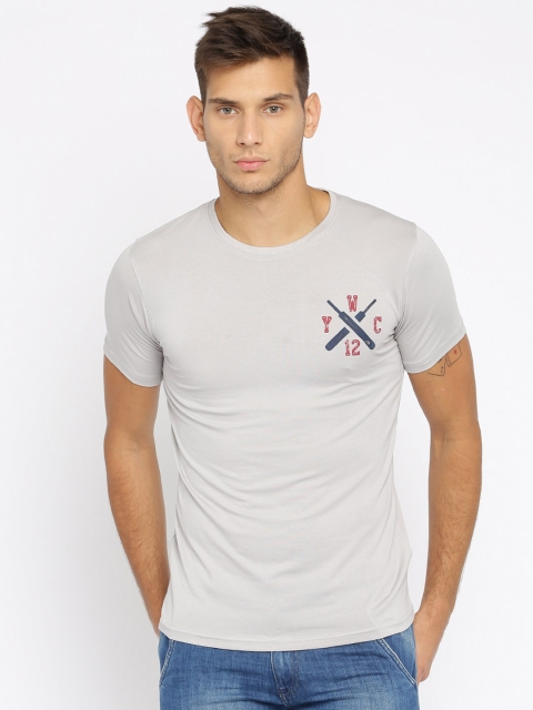 

YWC Men Grey Solid Round Neck T-shirt