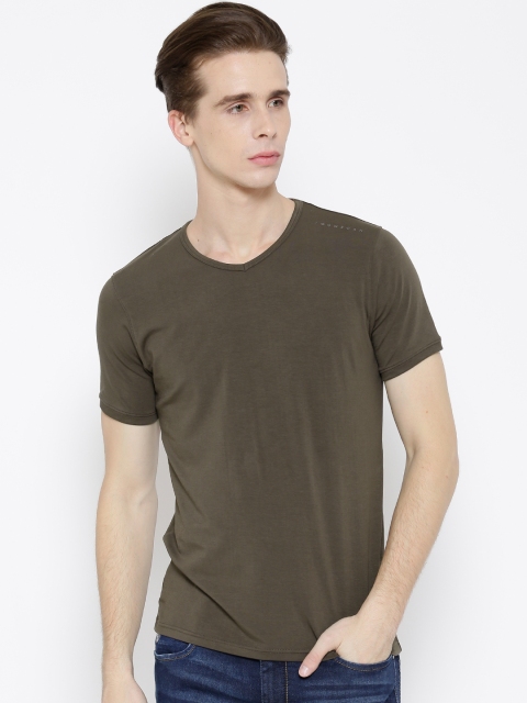 

YWC Men Olive Green Solid V-Neck T-Shirt