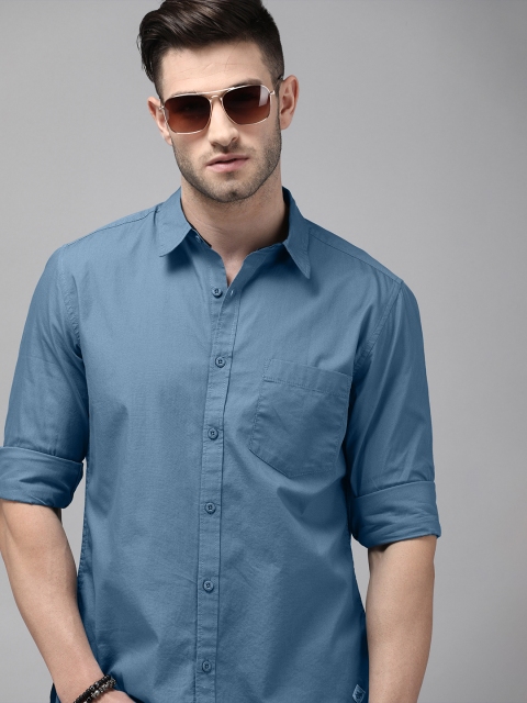 

Roadster Men Blue Solid Pure Cotton Casual Shirt