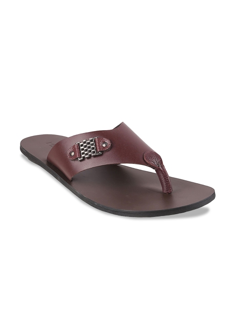 

Metro Men Maroon Ethnic Leather Comfort Sandals