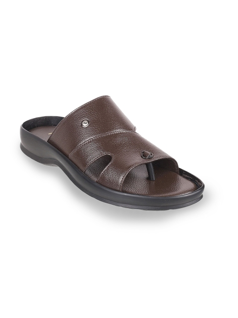 

Metro Men Brown Leather Comfort Sandals