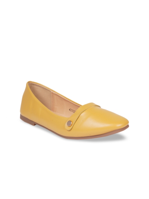 

HEATWAVE Women Mustard Solid Ballerinas Flats