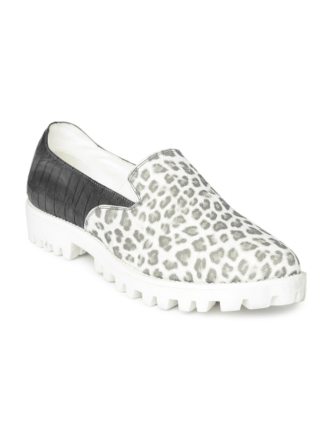 

Knotty Derby Women Off-white Printed Slip-On Ginny Sneakers