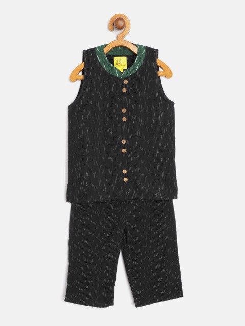 

Tiny Bunnies Kids Black & White Self Design Cotton Short Kurta with Trousers