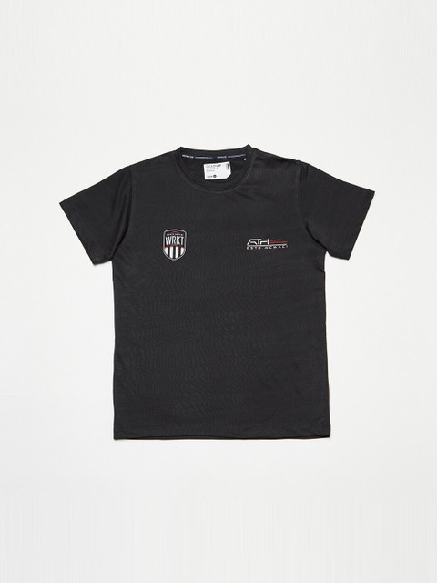 

Octave Boys Black Solid Applique T-shirt