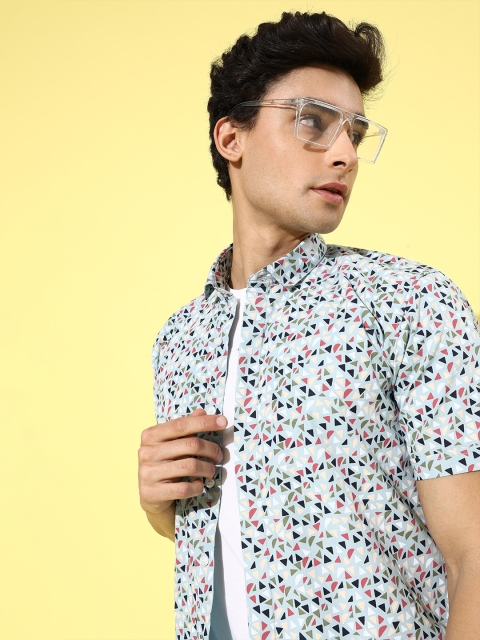 

Mast & Harbour Men Blue Geometric Resort Wear Shirt