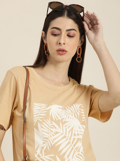 

Moda Rapido Women Beige & White Printed Tropical T-shirt