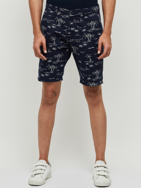 

max Men Blue Conversational Printed Mid-Rise Regular Shorts