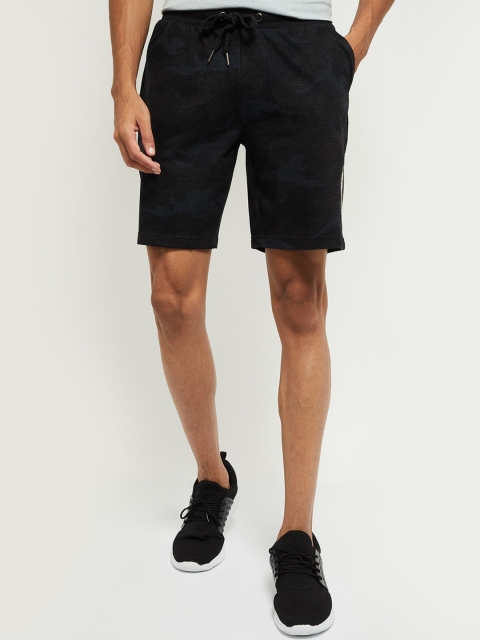 

max Men Black Mid-Rise Pure Cotton Regular Shorts