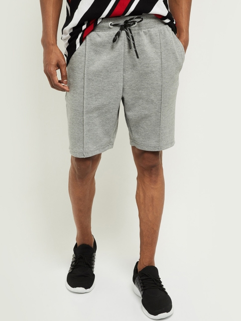 

max Men Grey Melange Solid Mid-Rise Regular Shorts