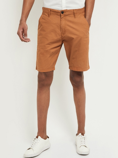 

max Men Brown Mid-Rise Solid Chino Shorts