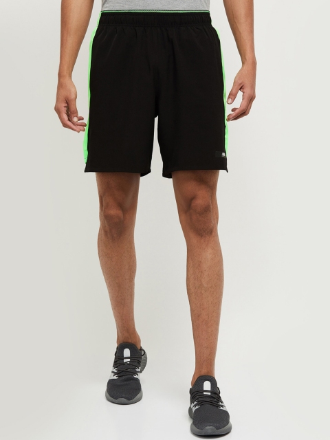 

max Men Black Mid-Rise Sports Shorts