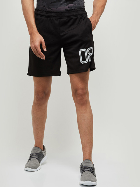 

max Men Black Mid-Rise Sports Shorts