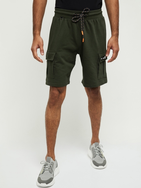 

max Men Olive Green Mid-Rise Cargo Shorts