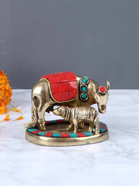 

Aapno Rajasthan Red & Gold-Toned Cow-Calf Brass Showpiece