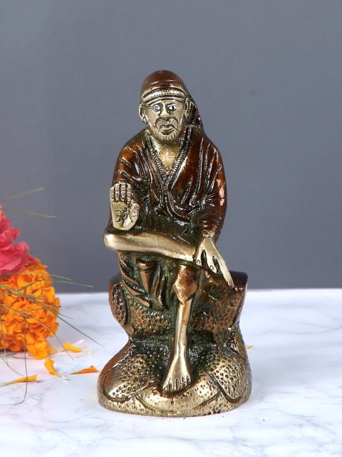 

Aapno Rajasthan Gold-Toned & Red Handcrafted Sai Baba Statute, Brown