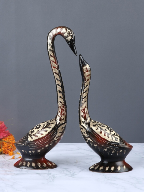 

Aapno Rajasthan Set Of 2 Brown & Red Brass Swan Showpiece