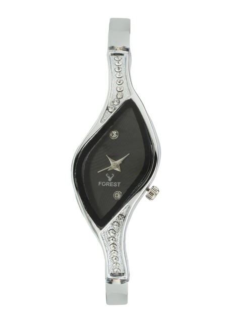 

Hobforestessentials Women Silver-Toned Watch & Jewellery Gift Set