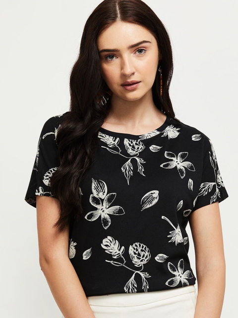 

max Women Black Printed T-shirt