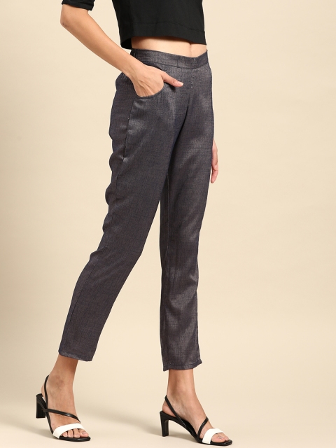 

Anouk Women Navy Blue Solid Straight Fit Cropped Trousers