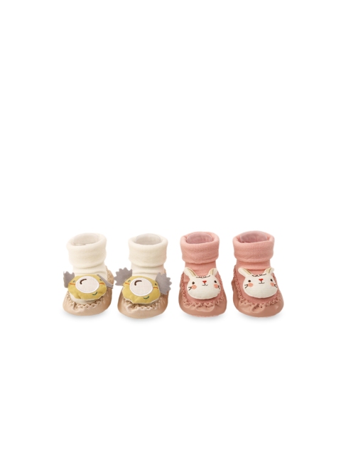 

KICKS & CRAWL Infant Kids Pack Of 2 3D Friendly Faces Booties, Pink