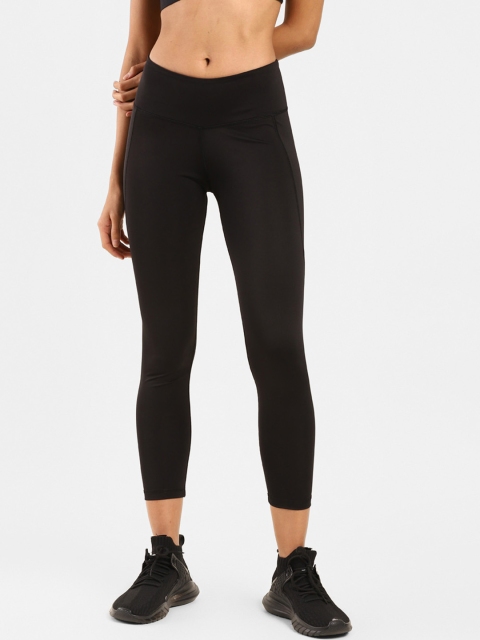 

Levi's x Deepika Padukone Women Black Solid Cropped Leggings