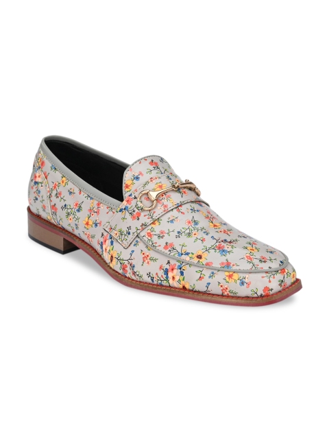 

KLEAT Men Grey Printed Loafers