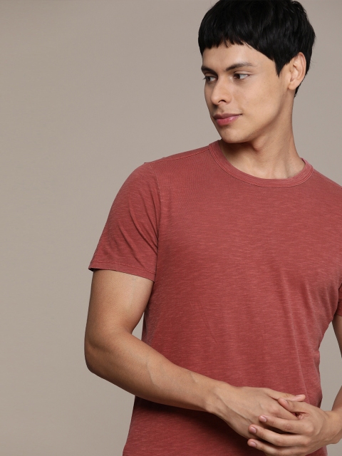 

SELECTED Men Rust Red Solid Slim Fit Round Neck T-shirt