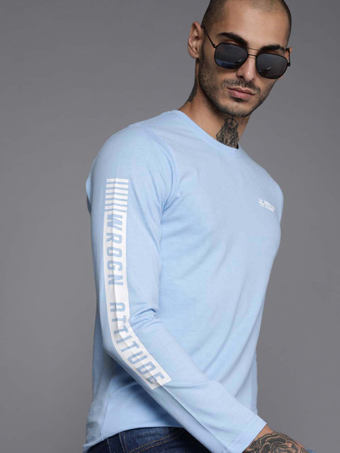 

WROGN Men Blue Brand Logo Slim Fit T-shirt