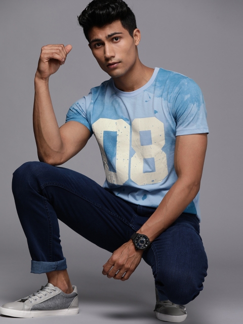 

WROGN Men Blue Typography Printed Slim Fit T-shirt