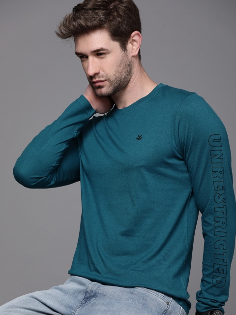

WROGN Men Blue Brand Logo Detail Slim Fit T-shirt