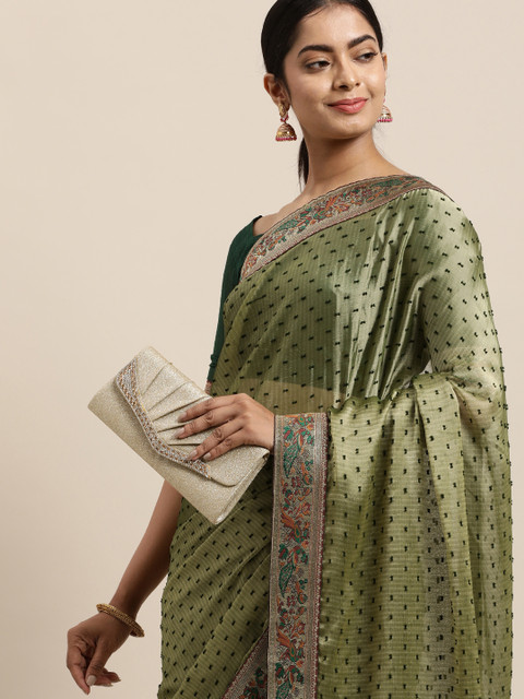 

LADUSAA Green Floral Embroidered Saree