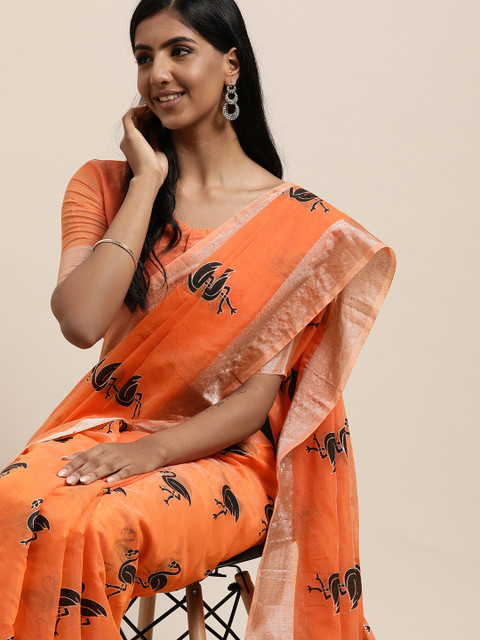 

LADUSAA Orange & Black Geometric Saree