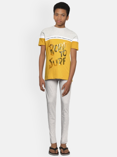 

Sweet Dreams Boys Off White & Yellow Printed Night suit